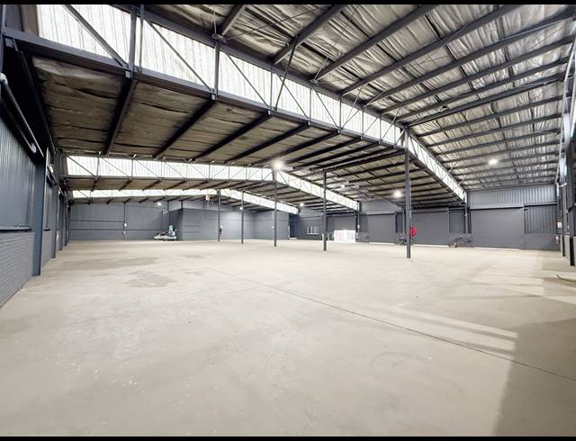 2,200M² WAREHOUSE TO LET IN WADEVILLE